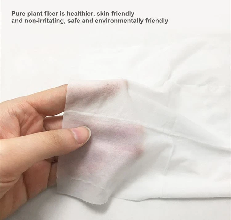  Moist towelette